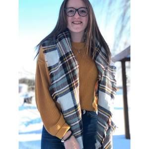 Meet your Posher, Shelby